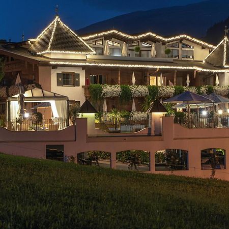 Hotel Alpenblick Zillertal Хипах Екстериор снимка