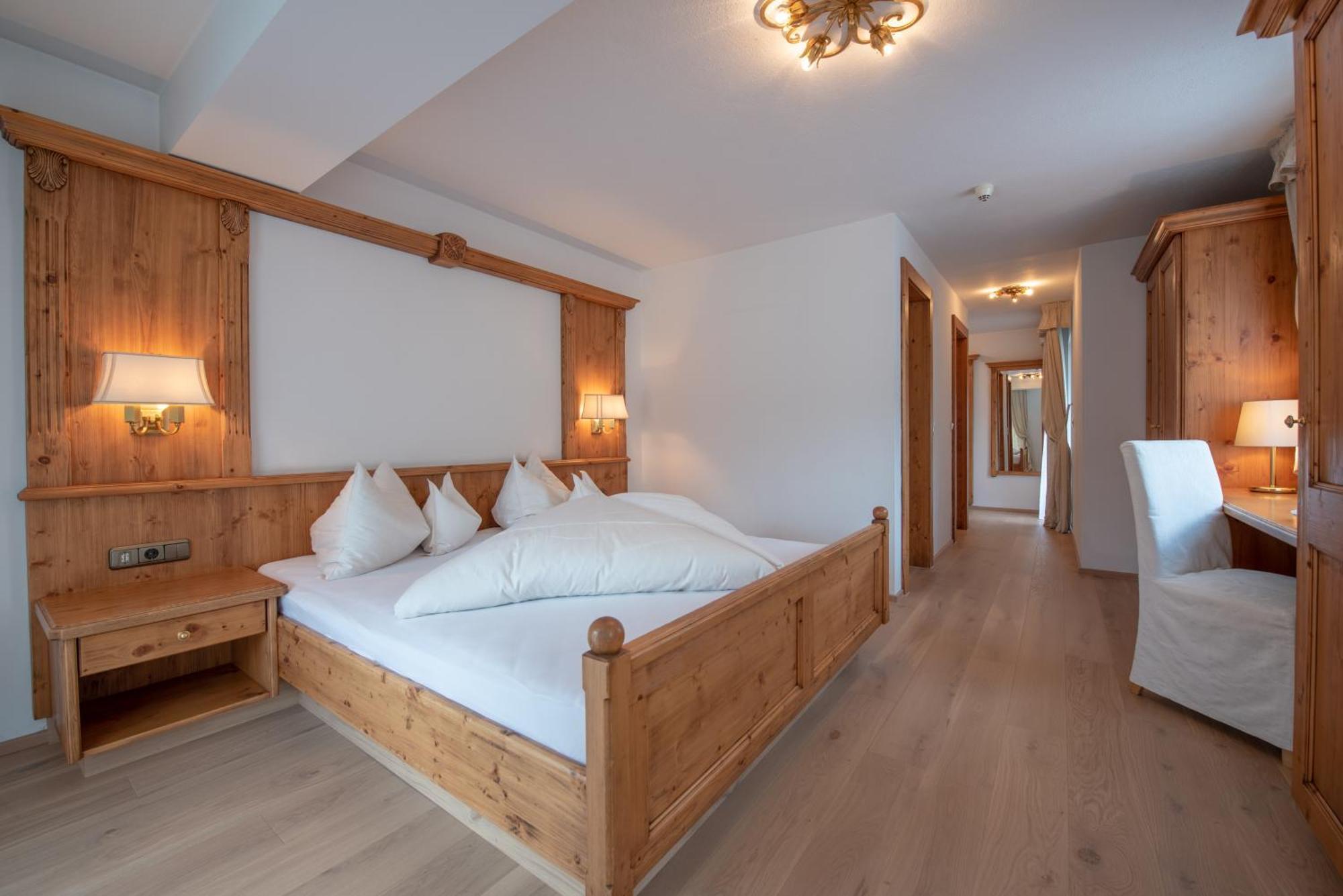 Hotel Alpenblick Zillertal Хипах Екстериор снимка