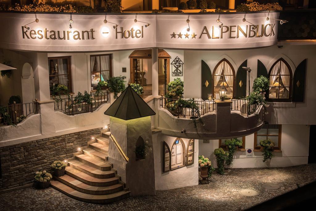 Hotel Alpenblick Zillertal Хипах Екстериор снимка