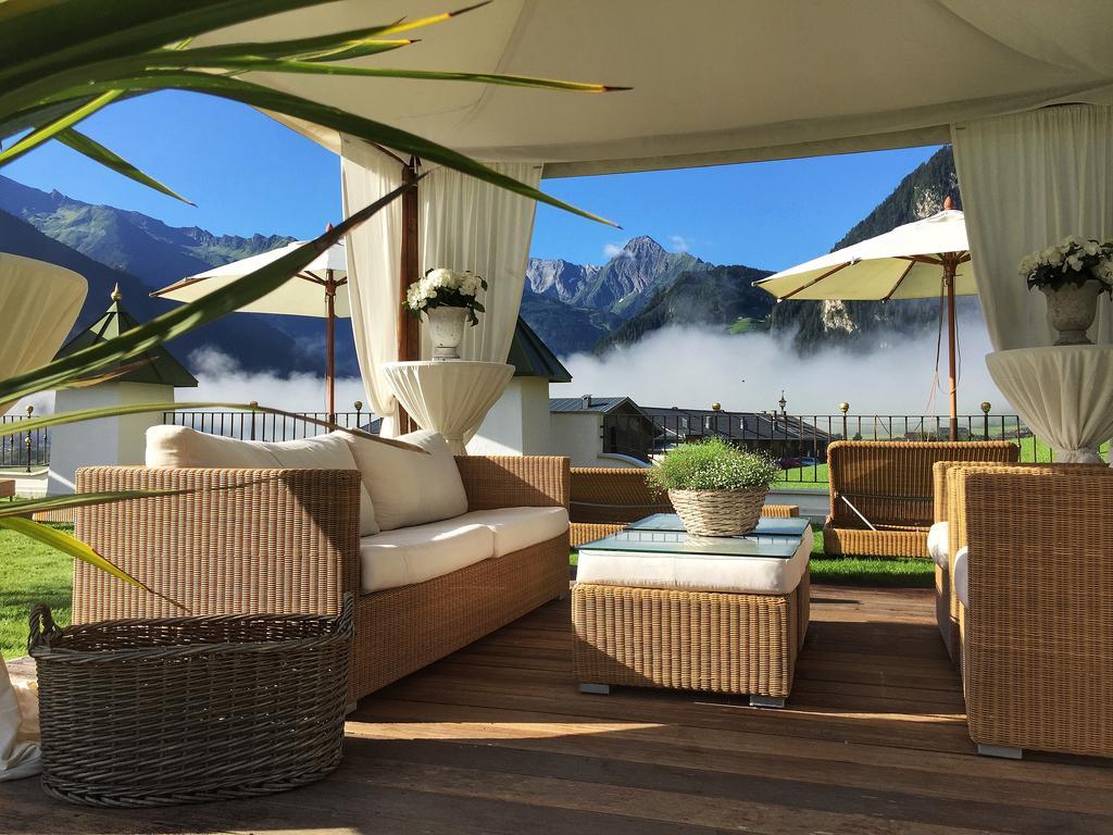 Hotel Alpenblick Zillertal Хипах Екстериор снимка
